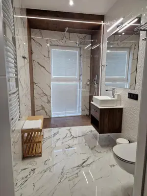 Łazienka w obiekcie Brossa Apartments, 24h self check in, Klima, AirCond