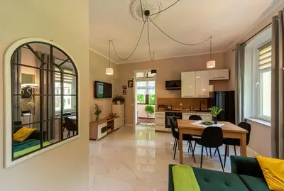 Telewizja i/lub zestaw kina domowego w obiekcie Apartament GRACJA w Jedlinie Zdrój