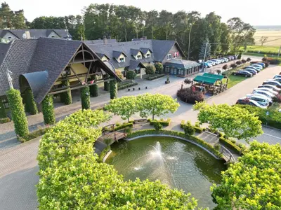 Budynek, w którym mieści się hotel