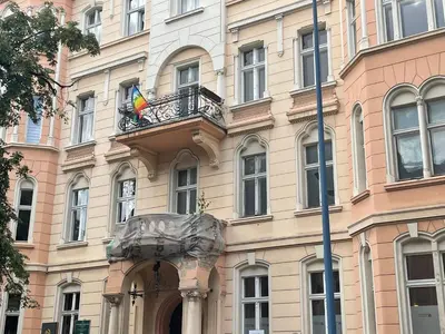 Budynek, w którym mieści się apartament