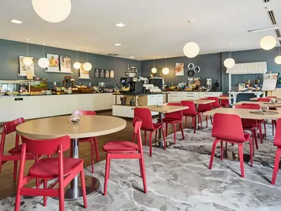 Restauracja lub miejsce do jedzenia w obiekcie Novotel Wrocław City