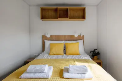 Łóżko lub łóżka w pokoju w obiekcie Wichrowe Wzgórze Lark House