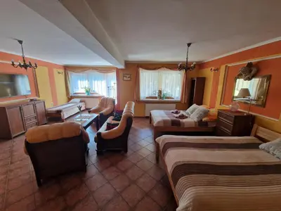 Część wypoczynkowa w obiekcie Apartament Fort Owcza Góra