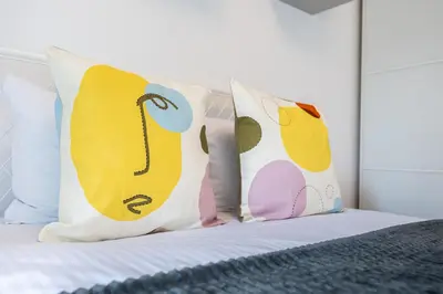 Łóżko lub łóżka w pokoju w obiekcie Pure Rental Apartments Inżynierska - Parking Free