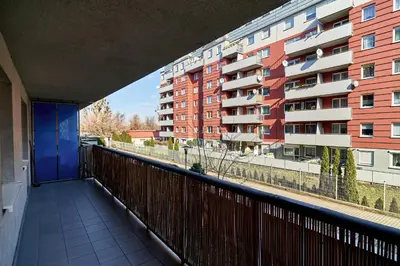 Balkon lub taras w obiekcie Apartament Spiżowa z Balkonem Wrocław by Noclegi Renters