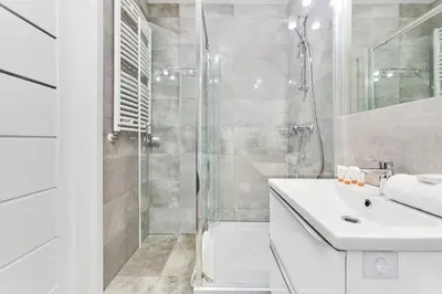 Łazienka w obiekcie Apartment Wrocław Swojczyce by Noclegi Renters