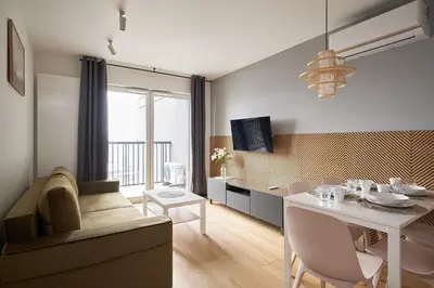 Telewizja i/lub zestaw kina domowego w obiekcie Apartamenty niedaleko dworca od WroclawApartament-pl