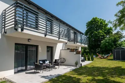 Budynek, w którym mieści się apartament