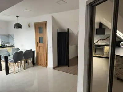 Telewizja i/lub zestaw kina domowego w obiekcie Apartamenty P7 Dzierżoniów