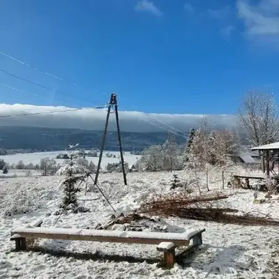Domek Adam z widokiem na góry Lasówka