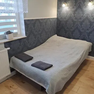 Studio Jutrzenka z łazienką by Apartamenty na dni Wrocław