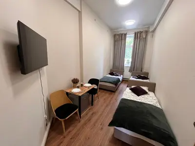 Telewizja i/lub zestaw kina domowego w obiekcie Hostel KASZUBSKA