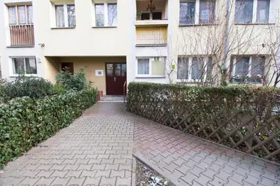 Budynek, w którym mieści się apartament