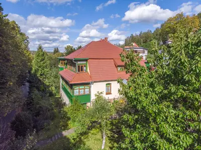 Budynek, w którym mieści się kwatera prywatna