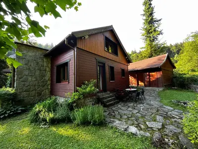 Ogród w obiekcie Domek nad potokiem