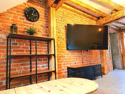 Telewizja i/lub zestaw kina domowego w obiekcie Browarna 14 jacuzzi, prestige