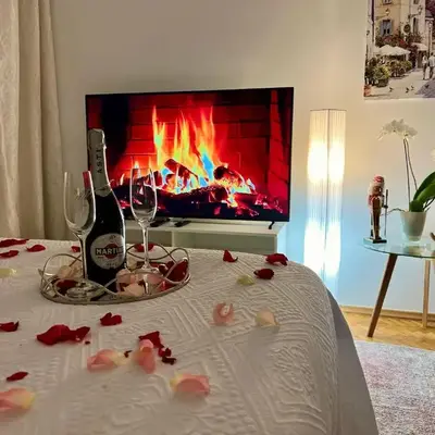 Louis & Elza Old Town Romantic apartments