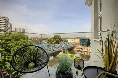 Balkon lub taras w obiekcie AboutArtApartments - By the river