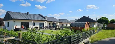Budynek, w którym mieści się dom wakacyjny