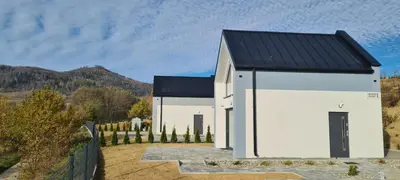 Widok na góry z tego domu wakacyjnego