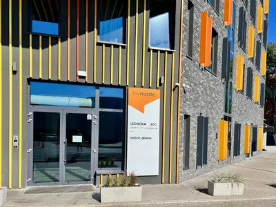 Budynek, w którym mieści się apartament