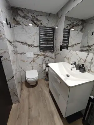 Łazienka w obiekcie Apartament 413 Biała Perła