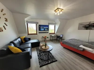 Telewizja i/lub zestaw kina domowego w obiekcie Apartament Radiostacja, parking free, klimatyzacja