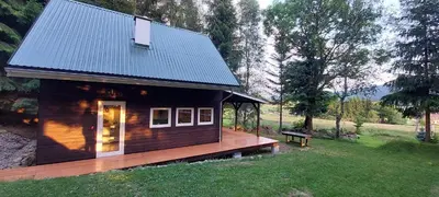 Ogród w obiekcie Domek Dorota z widokiem na góry Lasówka 5km do Zieleniec Ski Arena