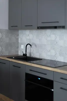 Kuchnia lub aneks kuchenny w obiekcie Apartament Słoneczny z tarasem i ogrodem