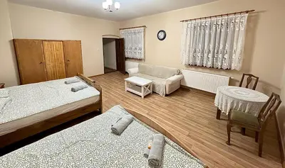 Łóżko lub łóżka w pokoju w obiekcie Dom Kawalera Ściborzyce Małe 35