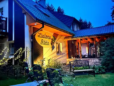 Budynek, w którym mieści się gospodarstwo agroturystyczne