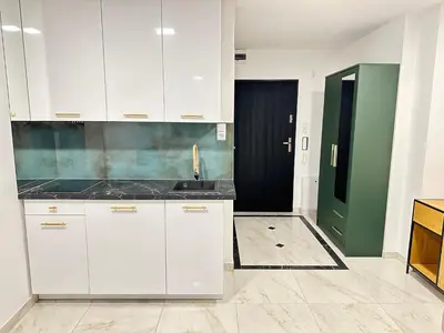 Kuchnia lub aneks kuchenny w obiekcie MOVEEN! Apartamenty Wrocław Nowoczesne studia z parkingiem! 10 min od centrum