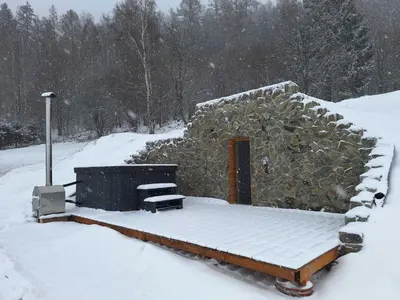 Obiekt Domek Muflon w Górach Sowich zimą