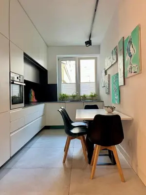 Kuchnia lub aneks kuchenny w obiekcie Art & Design 3 rooms apartment in city center