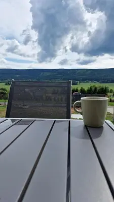 Balkon lub taras w obiekcie All Season Sauna&Jacuzzi - Klimat - Willa z widokiem na góry Kotlina Kłodzka 4km do Zieleniec SKI Arena