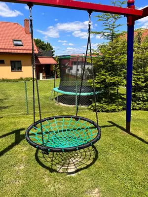 Plac zabaw dla dzieci w obiekcie Domki całoroczne U Iwony#sauna#balia