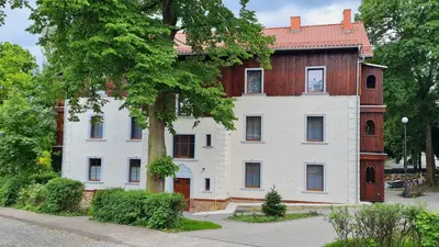 Budynek, w którym mieści się apartament