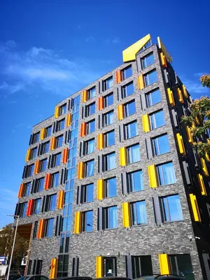 Budynek, w którym mieści się apartament