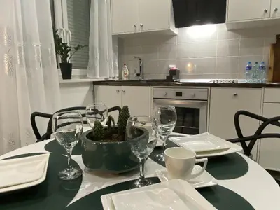 Kuchnia lub aneks kuchenny w obiekcie Apartament Błogi Sen III - komfortowy nocleg w spokojnej lokalizacji