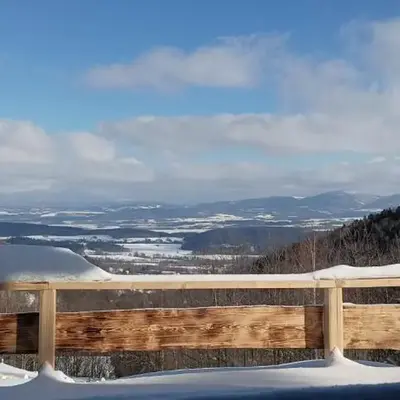 Enklawa w Porębie