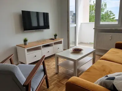 Telewizja i/lub zestaw kina domowego w obiekcie Duplex 250 m from Market Square