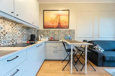 Kuchnia lub aneks kuchenny w obiekcie 53m2 Apartament Premium z Widokiem na Góry, Balkon, Zachód Słońca, Parking - Kłodzko - Przyjaciół Ziemi Kłodzkiej, Centrum Kotlina Kłodzka
