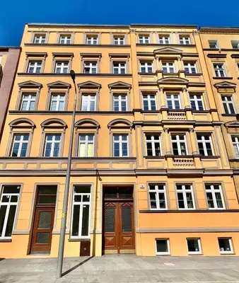 Budynek, w którym mieści się apartament