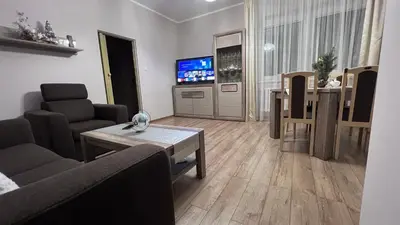 Telewizja i/lub zestaw kina domowego w obiekcie Apartament pod Góralką