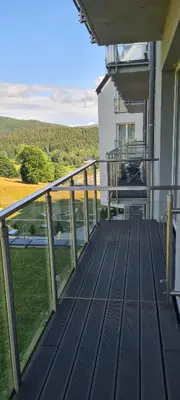 Balkon lub taras w obiekcie Aparthotel Apartamenty Czarna Góra 205