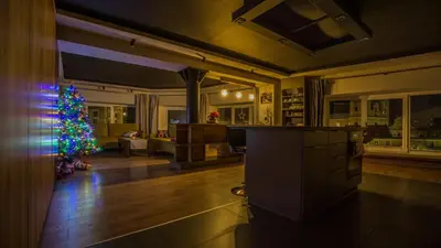 Część wypoczynkowa w obiekcie Uroczy apartament Wita Stwosza most Kłodzko
