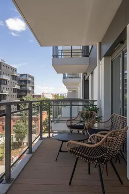 Balkon lub taras w obiekcie RentPlanet - Kępa Mieszczańska