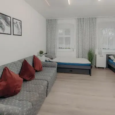 WOLSKA APARTMENT 80m2 - 7 people