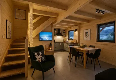 Telewizja i/lub zestaw kina domowego w obiekcie Domek pod Ostoją Góry Sowie