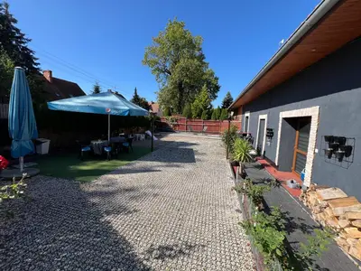 Budynek, w którym mieści się aparthotel